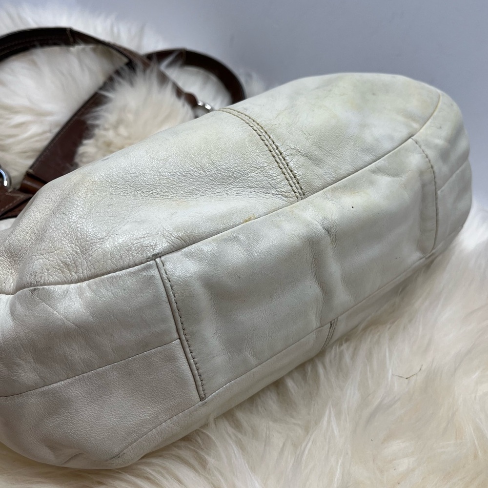 Coach Leather White Hobo Shoulder Bag Brown Trim and front Buckle - Picture 9 of 17